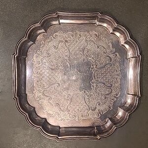 GORHAM HERITAGE ORNATE SCALLOPED EDGE SQUARE TRAY
